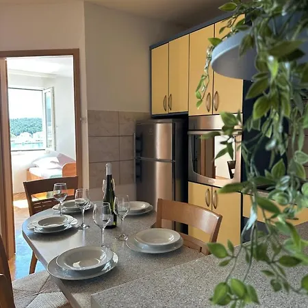Apartment Apartman Sarita Center *