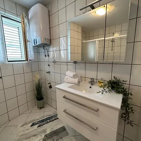 Apartment Apartman Sarita Center Makarska